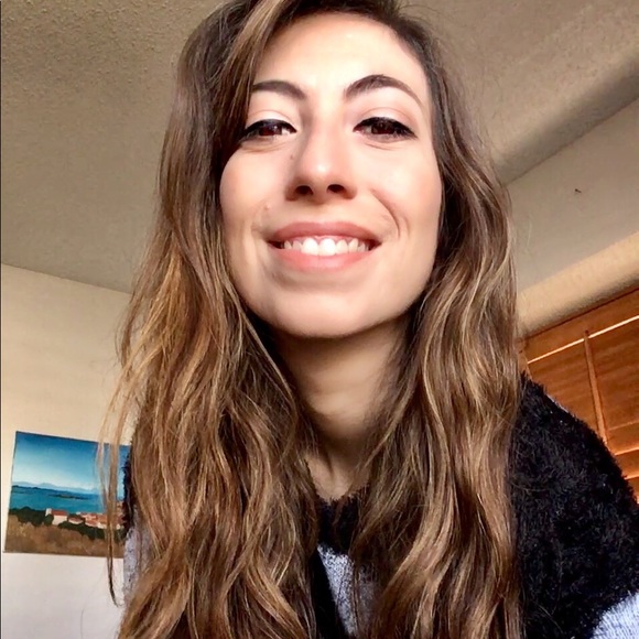 Meet your Posher, Daniela - Picture 3 of 3